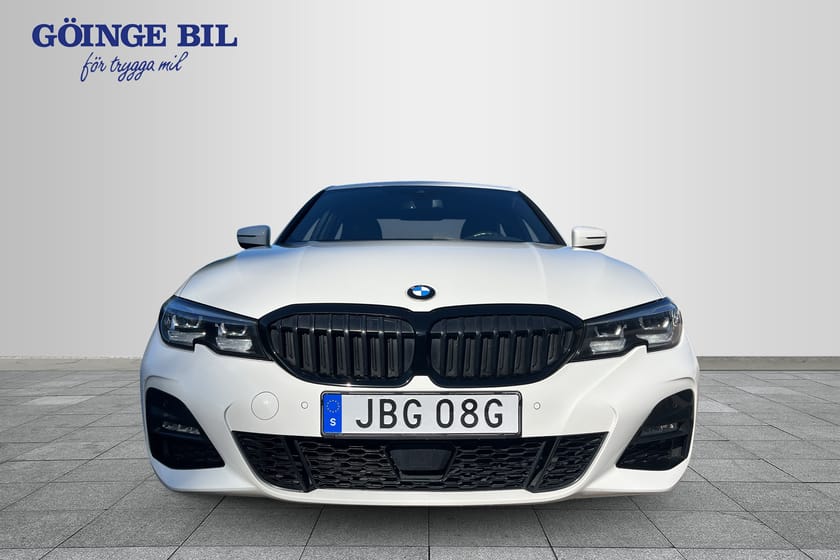 Bild 3 av BMW 3-serie 330i Sedan 258hk Drag/ Backkamera/ Navi