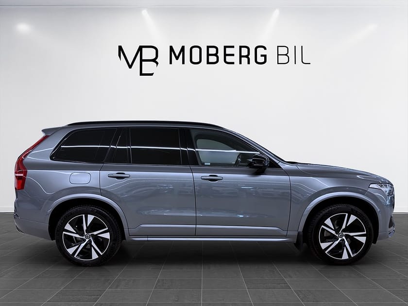 Bild 3 av Volvo XC90 7-seater T5 250hk R-Design HUD H/K 360 Drag