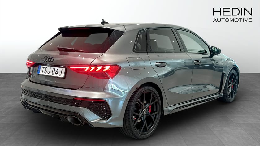 Bild 2 av Audi RS 3 Sportback S Tronic 400HK PANO