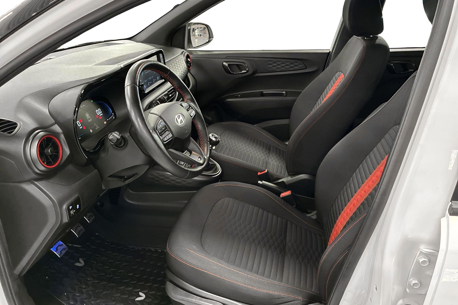 Hyundai i10 2024, kuva 5/10