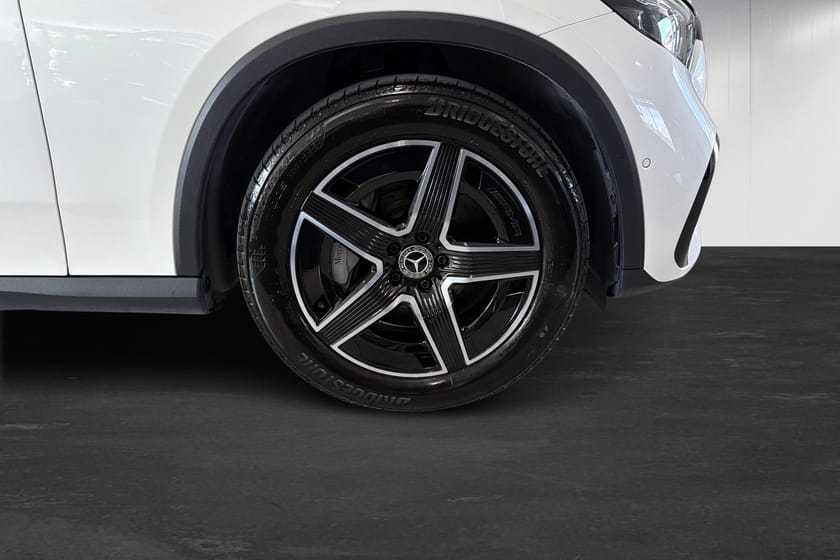 Bild 5 av Mercedes-Benz GLC 220 d 4MATIC AMG Line / Burmester  / Drag