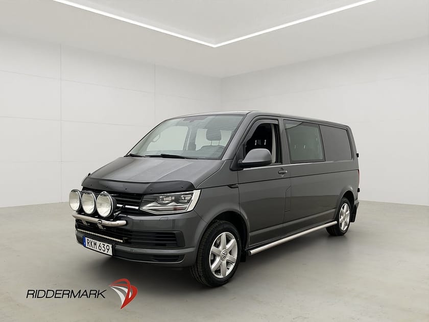 Bild 3 av Volkswagen Transporter TwinCab Kombi  4M Värm Drag B-Kamera CARPLAY
