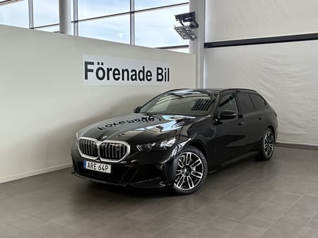 BMW i5 eDrive40 Touring M Sport Drag Rattvärme H/K ParkAssist