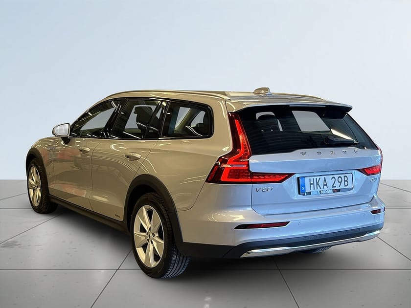 Bild 5 av Volvo V60 Cross Country B4 AWD MOMS/Kamera/MoK-värm/SoV-hjul/Navi/Rattvärme