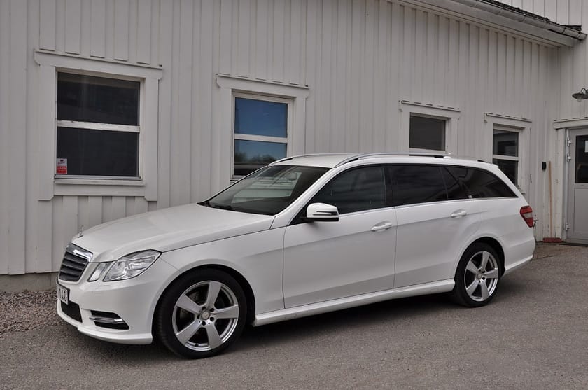 Bild 2 av Mercedes-Benz E 200 T CDI BE Aut Classic Drag Läder