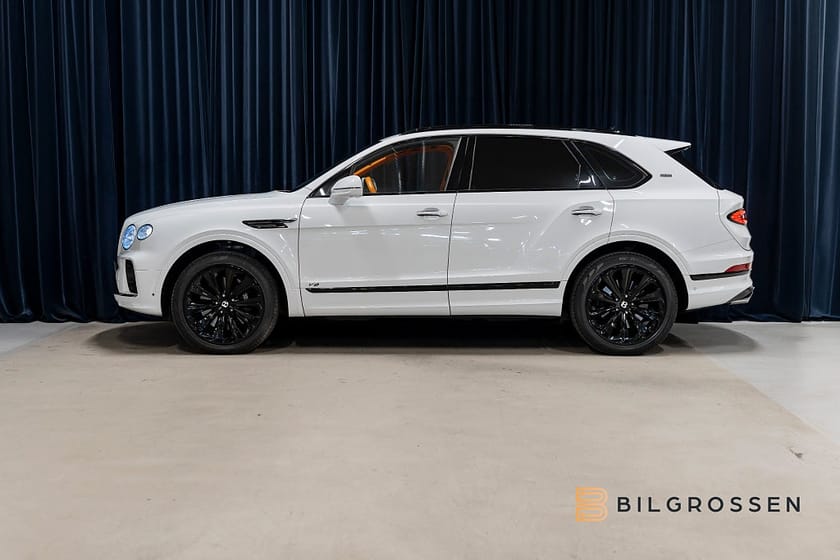Bild 2 av Bentley Bentayga V8 4.0 First Edition Mulliner Blackline Hermes Orange