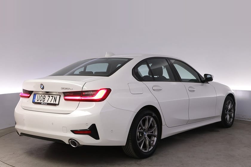 Bild 5 av BMW 330e Sedan Sport line AdapFarth Kamera Navi Värmare