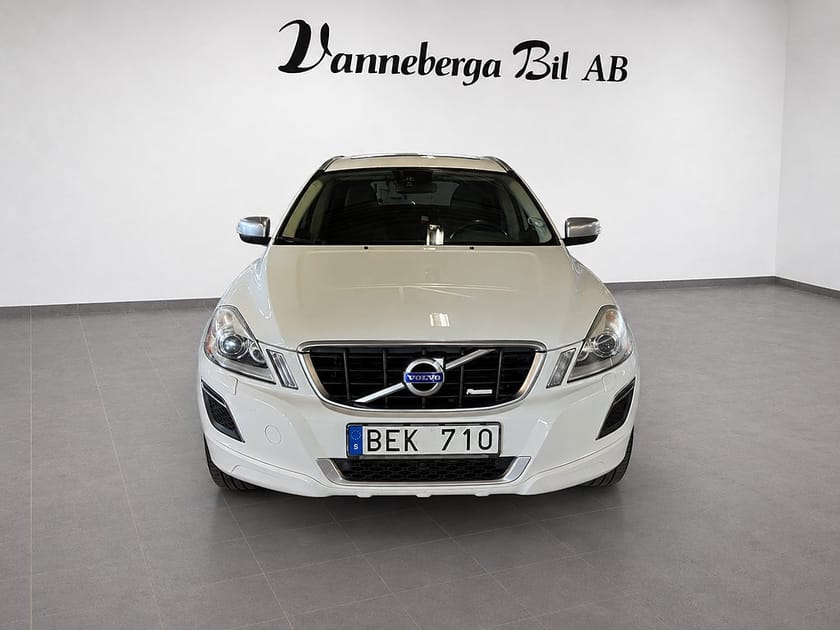 Bild 2 av Volvo XC60 D4 R-Design Panorama/Drag/GPS/Skinn/Euro 5