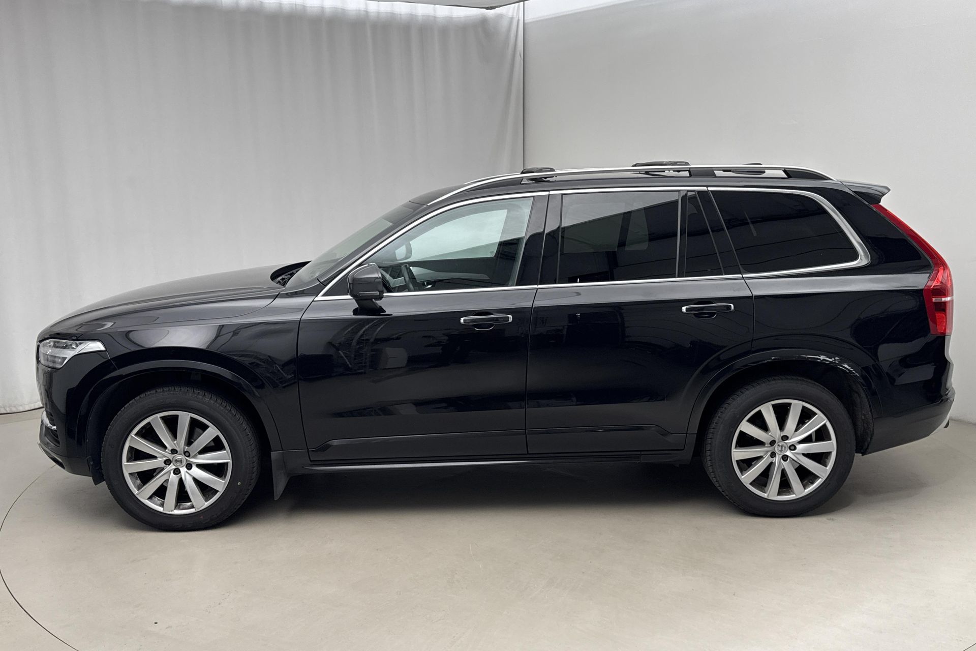 Volvo XC90 T5 AWD 2019, kuva 2/10