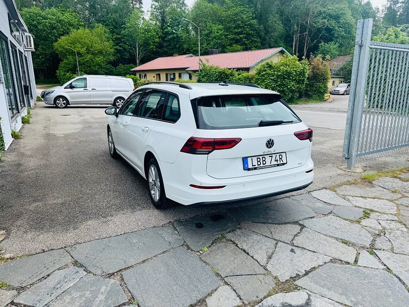 Bild 4 av Volkswagen Golf Sportscombi 1.5 TGI 131HK DSG / VÄRMARE