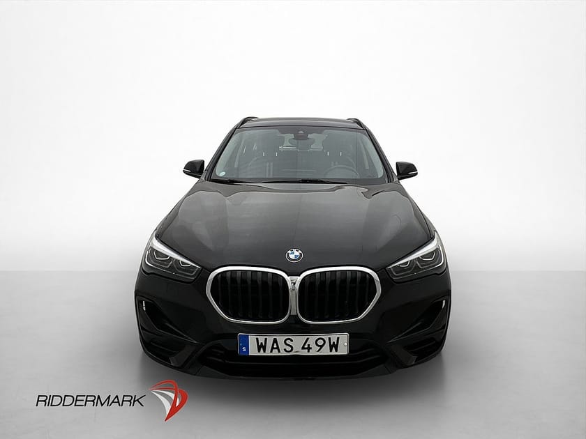 Bild 2 av BMW X1 sDrive20i Sport line HeadUp Navi Isofix Ambient Svensksåld