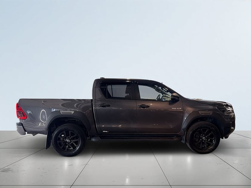 Bild 4 av Toyota Hilux Dubbelhytt 2.8 4WD Invincible MOMS/JBL/360/Skinn/MoK