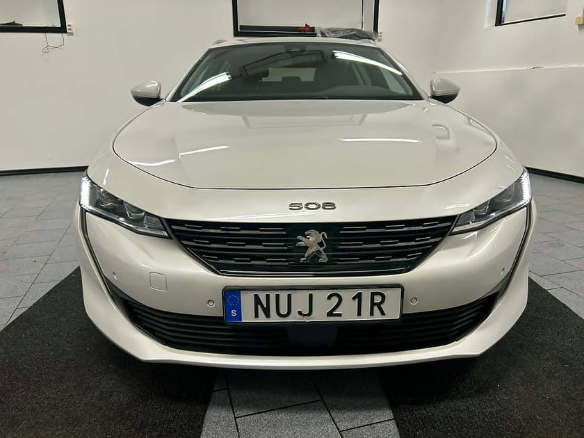 Bild 5 av Peugeot 508 SW Hybrid 224 hk EAT Euro 6 Drag NAVI Backkamera