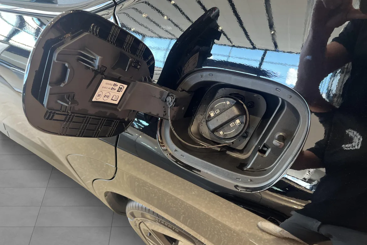 picture of a car