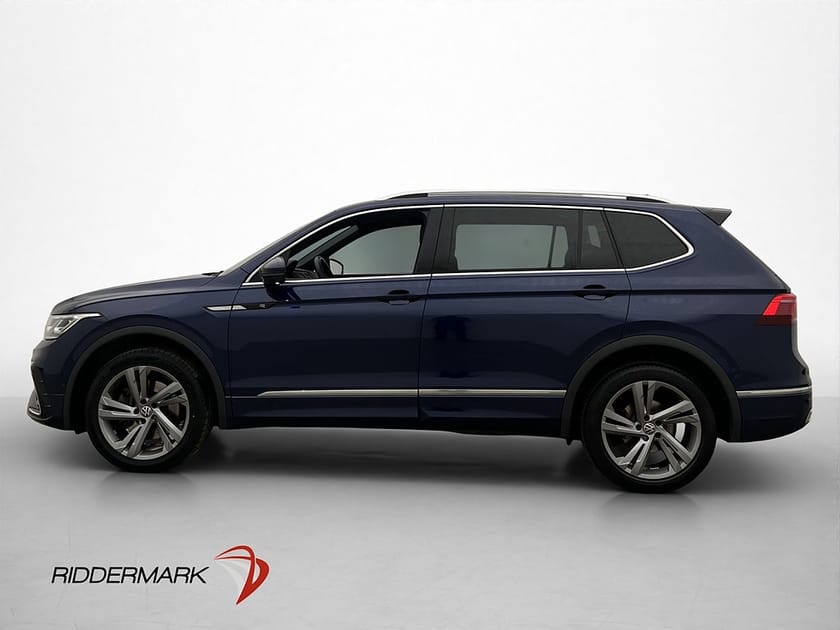 Bild 4 av Volkswagen Tiguan Allspace 7-sätes 4M R-Line 7-Sits Cockpit D-Värm