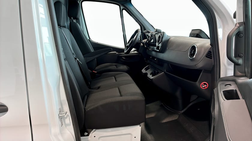 Bild 3 av Mercedes-Benz Sprinter 319 CDI 4x4 Panel Van SKÅP A2 SELECT