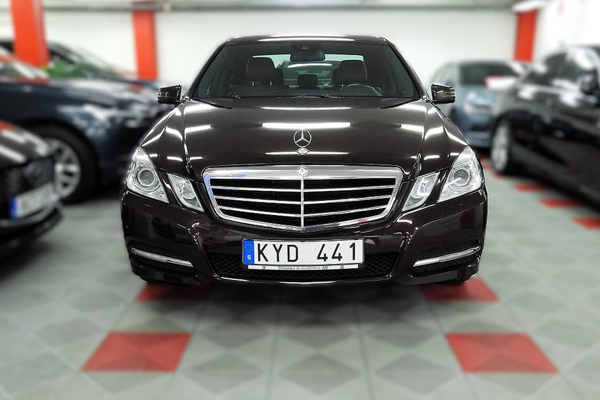 Bild 3 av Mercedes-Benz E 250 BE BlueEFFICIENCY 5G-Tronic Skinnklädsel Avantgarde