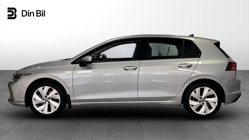 Bild 2 av Volkswagen Golf eTSI 150 DSG värmare/backkamera