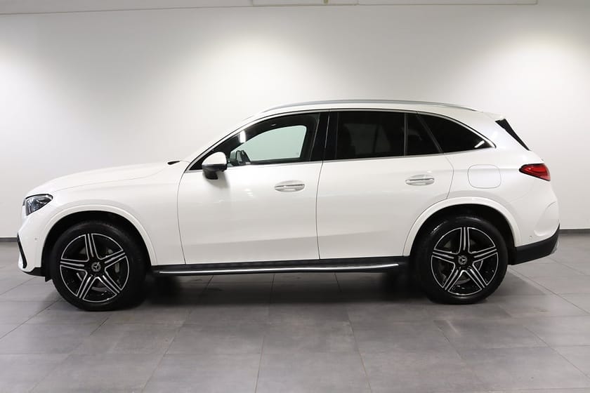 Bild 3 av Mercedes-Benz GLC 300 e 4MATIC 9G-Tronic AMG Premium Krok Burmester Euro6