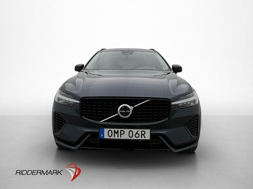 Bild 2 av Volvo XC60 T6 Plug-In Hybrid AWD Plus Dark B&W Pano Drag HUD