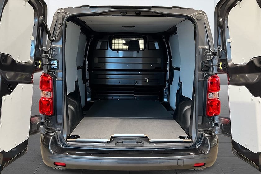 Bild 5 av Toyota Proace 1.5 D-4D 2xSidodörr Navi Kamera P-Sens 3-sits Värm