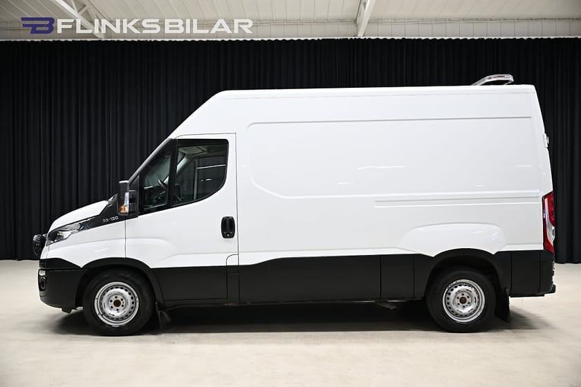 Bild 2 av Iveco Daily 35-130 Van 2.3 JTD 126HK Drag|Värmare|3.5ton-drag|EnÄgare|Leasbar