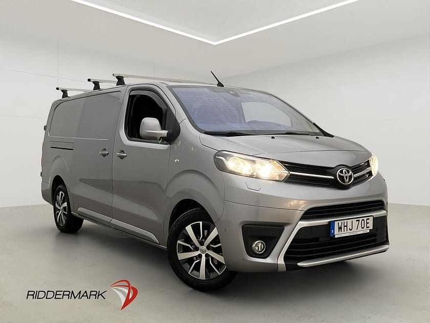 Bild 1 av Toyota Proace L3 Ny-Kamrem Värm Drag HUD B-Kamera 2xDörrar