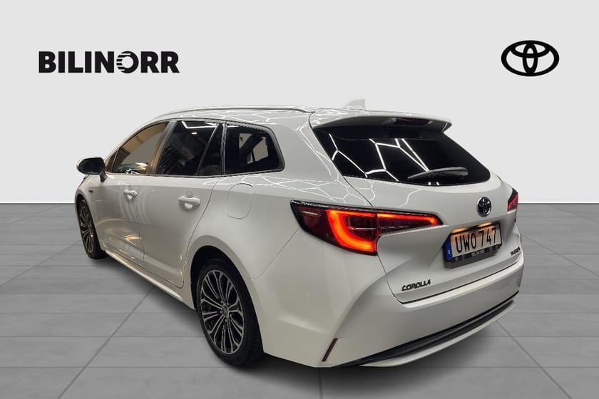 Bild 2 av Toyota Corolla Touring Sports Hybrid 1,8 STYLE V-HJUL