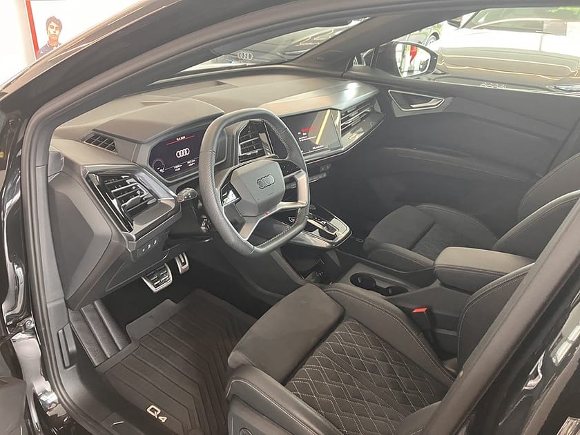 Bild 5 av Audi Q4 45 Sportback e-tron quattro 286hk S-line