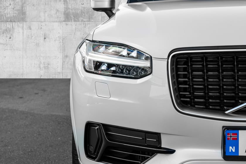 Bilde 2 av Volvo XC90 7-seater T8 R-design /22''/HUD/H.feste/Luftfjæring/360°++++