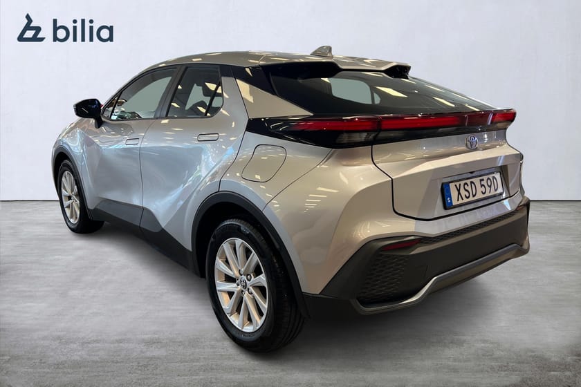 Bild 2 av Toyota C-HR Hybrid Active/ Vinterhjul ingår