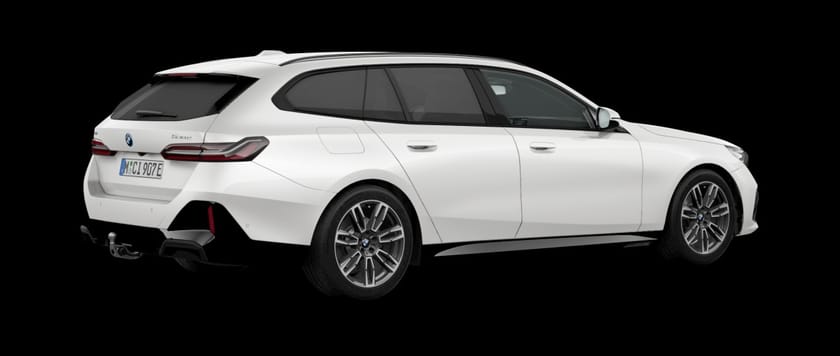 Bild 3 av BMW 530e xDrive Touring M-sport Värmare Drag H/K Aktiv farth