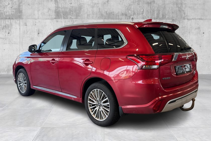 Bilde 3 av Mitsubishi Outlander PHEV PHEV/Instyle+/Krok/R&F/ACC/Oppv.rute/360°kam/Keyless+
