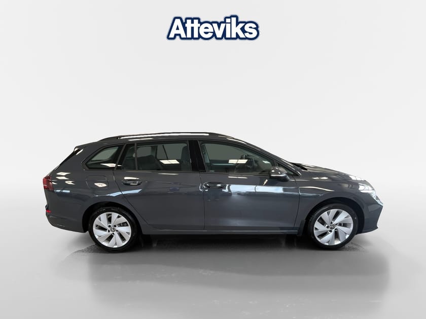 Bild 2 av Volkswagen Golf Sportscombi Life 1.5 eTSI 150hk *Teknikpaket/Dragkrok*