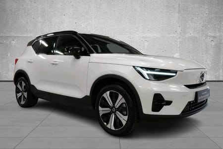 Volvo XC40 Recharge Twin 4x4 Plus Krok Apple Carplay