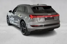 Thumnail bilde 2 av Audi e-tron 50 quattro