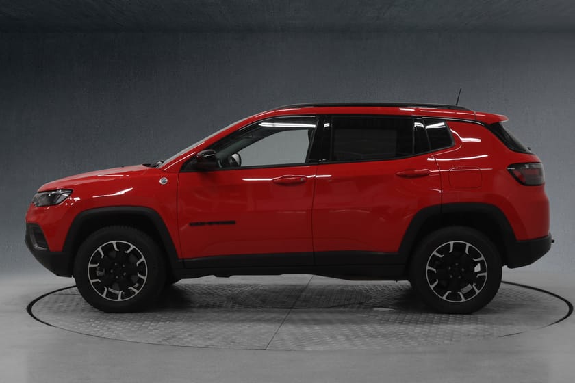 Bilde 2 av Jeep Compass 4xe 1.3PHEV Trailhawk 4xe|NAVI/ACC/360/KEYLESS/PANO/ALPINE