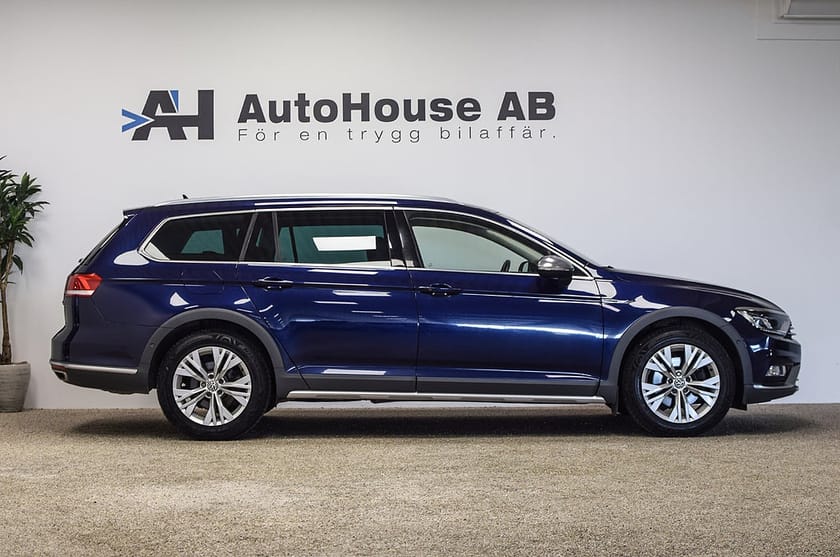 Bild 3 av Volkswagen Passat Alltrack 2.0 TSI 4M 220HK Värmare Drag Skinn Cockpit