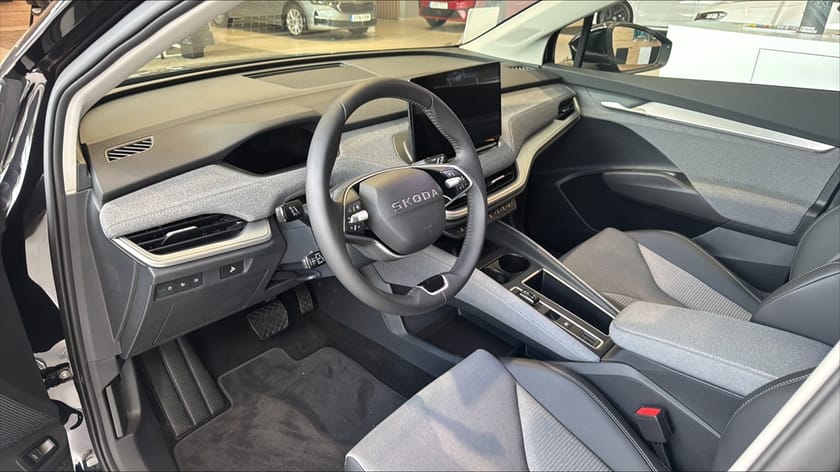Bild 3 av Škoda Enyaq 85 82 KWH 286 HK Drag / Värmare