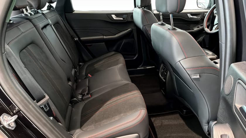 Bild 5 av Ford Kuga Plug-In Hybrid 243hk FWD Automat ST-Line X