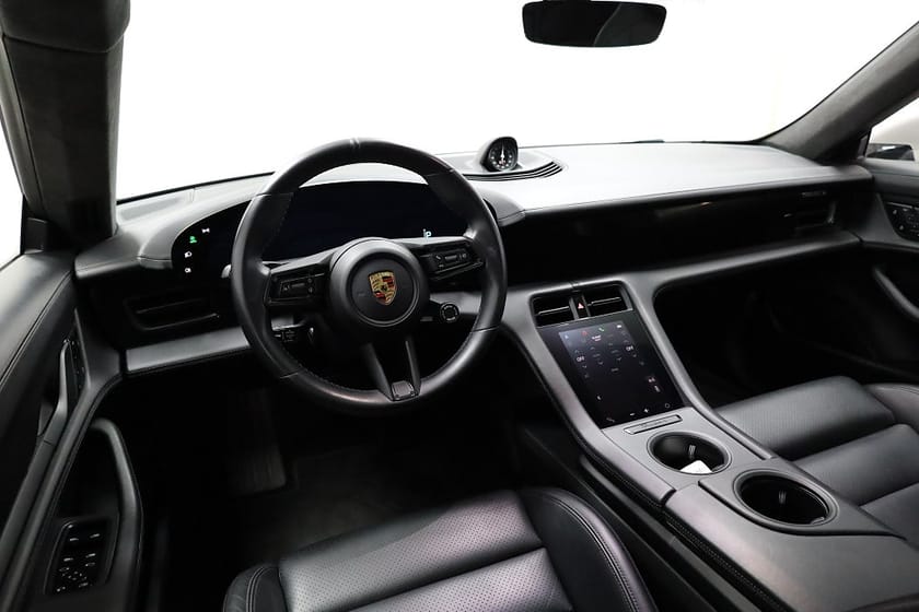 Bild 3 av Porsche Taycan 4S Direct Drive/ic / Passagerar Display /