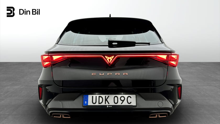 Bild 5 av CUPRA Leon Sportstourer VZ e-Hybrid 1,5 272HK / Drag