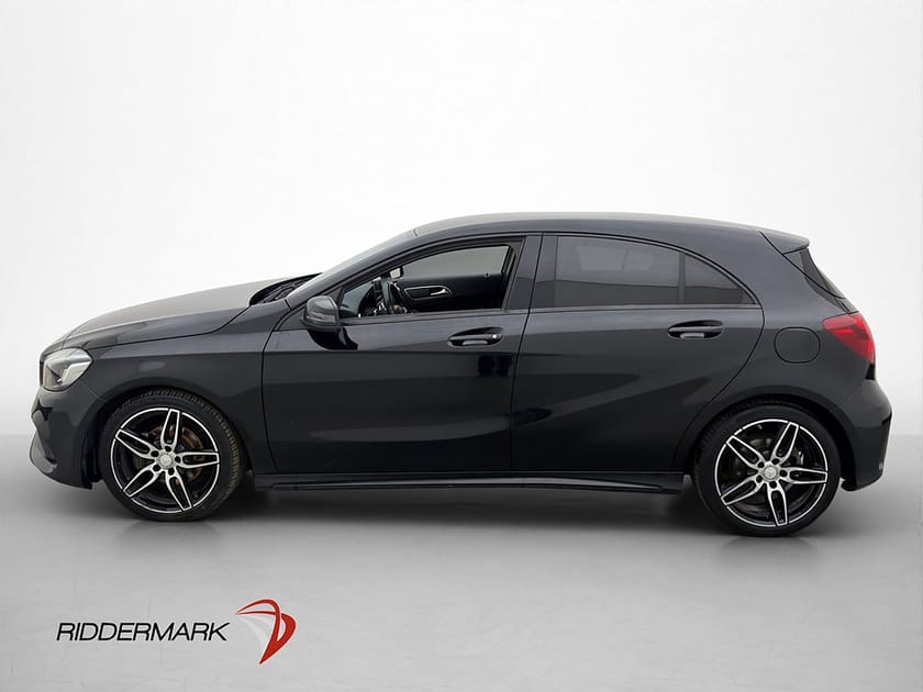 Bild 4 av Mercedes-Benz A 180 d AMG Night Skinn/Alcantara Ny-Kamrem
