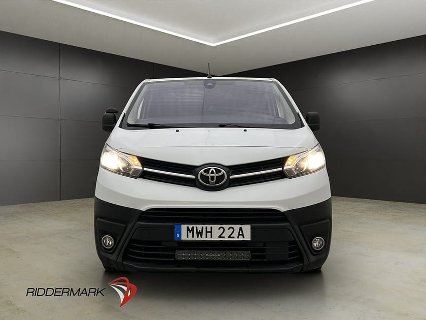 Bild 5 av Toyota Proace L2 2.0D Värm Drag Kamera 3-Sits V-Inredd Moms