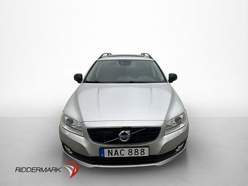 Bild 2 av Volvo V70 D4 Dynamic Edition Taklucka VOC Värm Skinn Drag