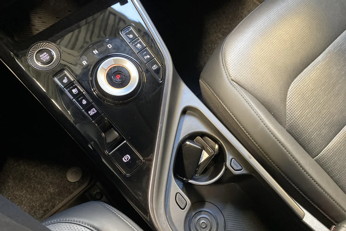 picture of a car