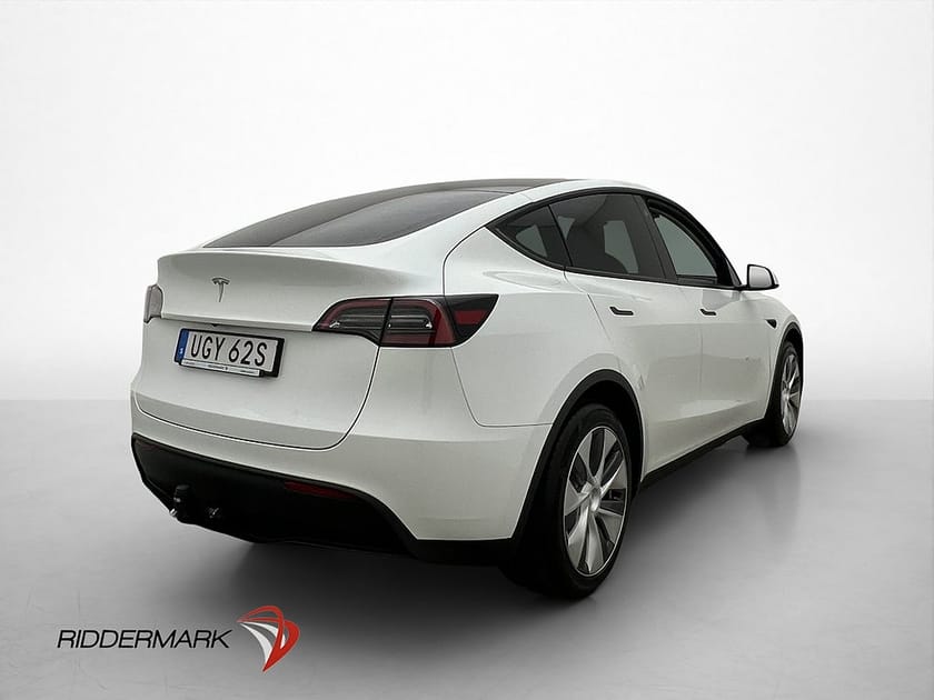 Bild 5 av Tesla Model Y Standard Range RWD Dragkrok Värmepump Autopilot