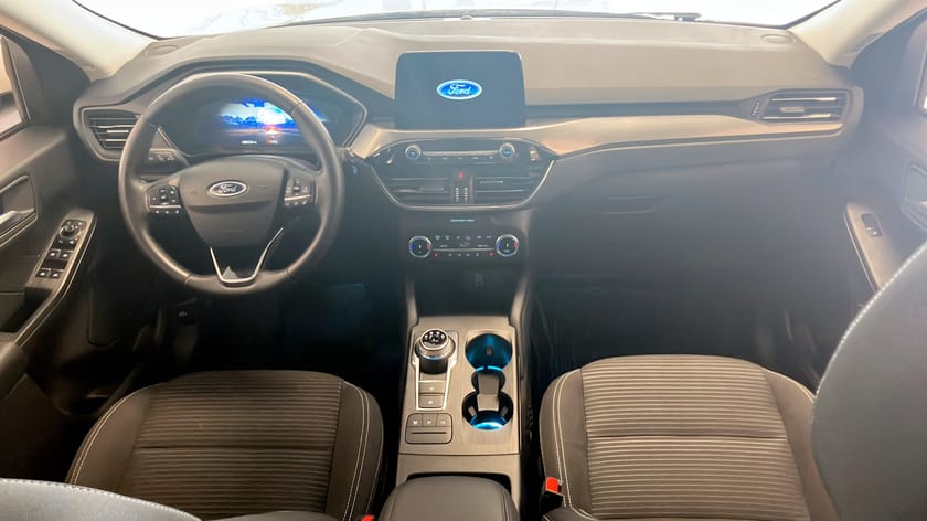Bild 4 av Ford Kuga Plug-In Hybrid 2023.25MY, SUV BS SA, TITANIUM