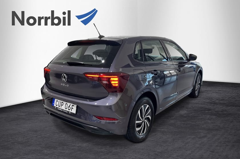 Bild 4 av Volkswagen Polo TSI 115 DSG Life Edition Backkamera