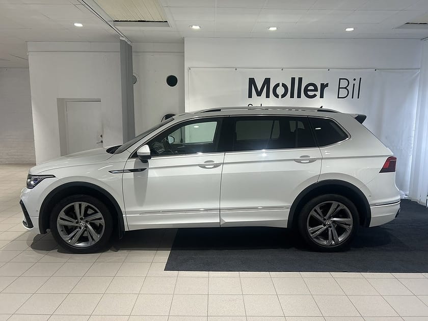 Bild 3 av Volkswagen Tiguan Allspace 7-sätes R-LINE 2.0 200hk 7-Sits|Drag|Värmare